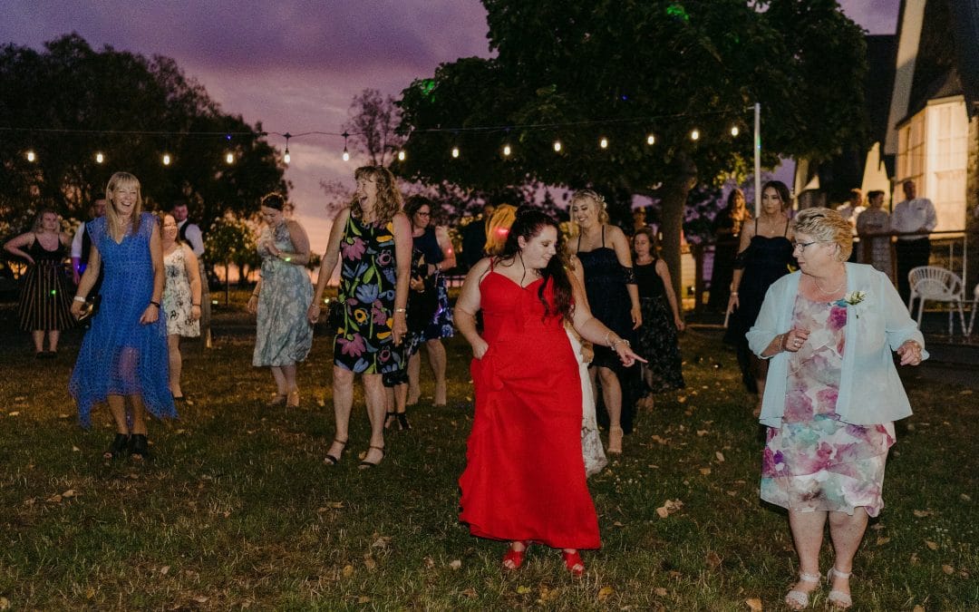 Wedding Services Melbourne – Popular R&B Artists For Any Wedding