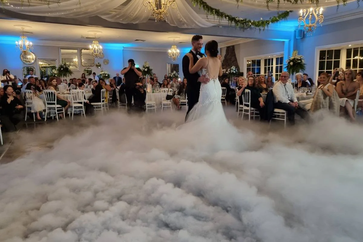 wedding-dj-tatra-receptions-dry-ice-first-dance