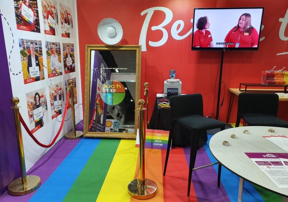Mirror Photo Booth Melbourne Events – Matt Jefferies Entertainment