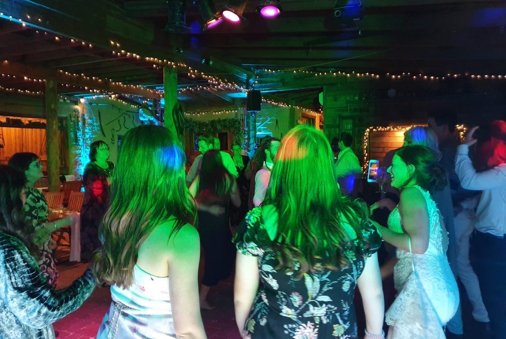 Yarra Valley Wedding DJ – Matt Jefferies Entertainment Wedding Services