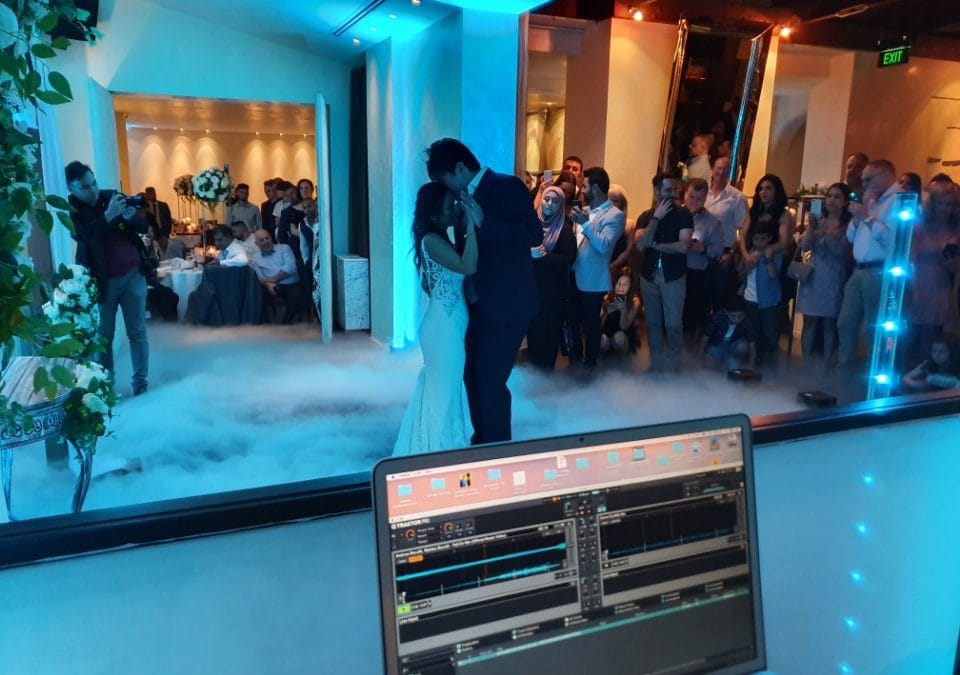 Weddings DJ Melbourne – Wedding Professionals In Entertainment