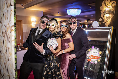 Modern Mirror Photo Booth Melbourne - Hire Us For Your Corporate Party