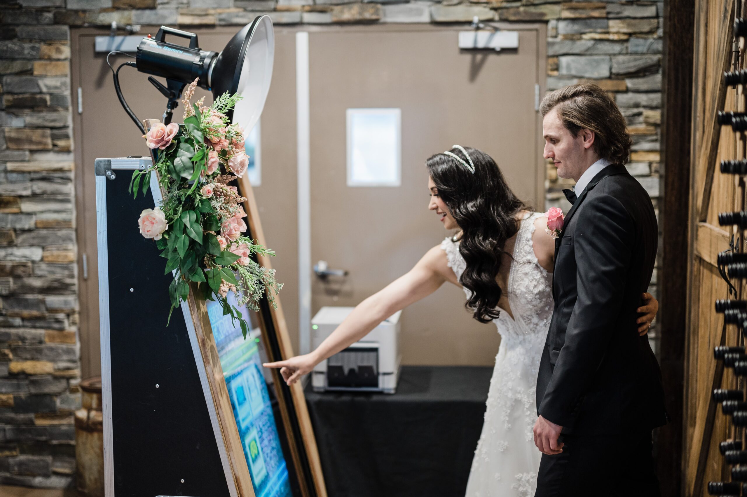 rustic mirror photo booth melbourne