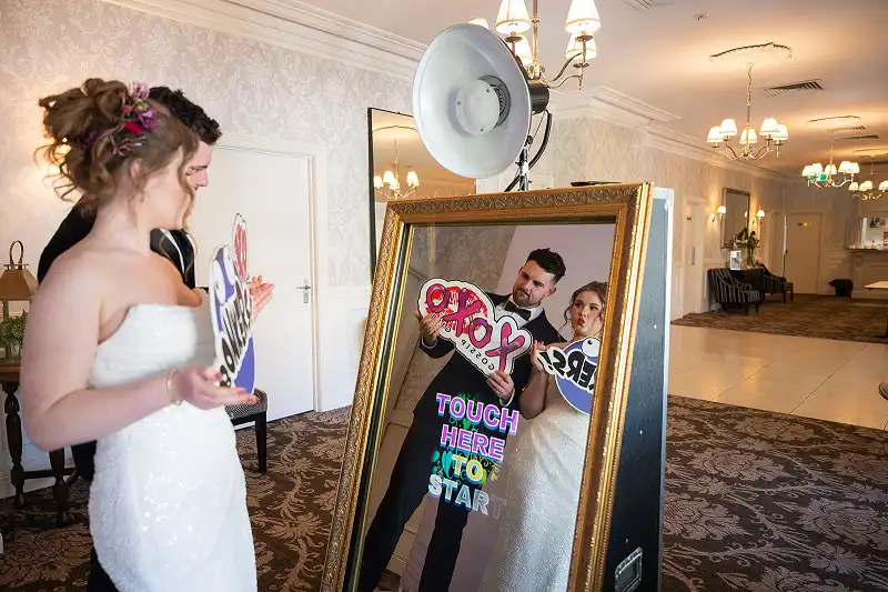 Matt Jefferies Entertainment | Ballara Mirror Photo Booth