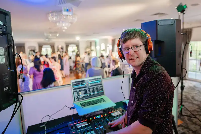 DJ Weddings | Matt Jefferies Entertainment